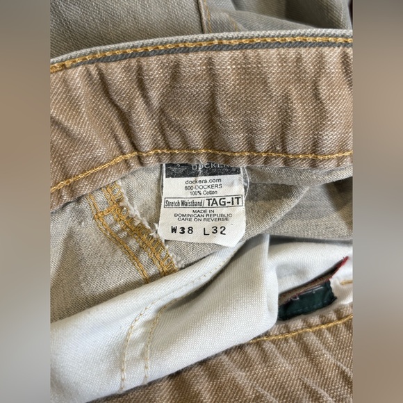 Dockers Premium Individual Fit Waistband 38x32 Color  Gray Brown - Picture 4 of 5
